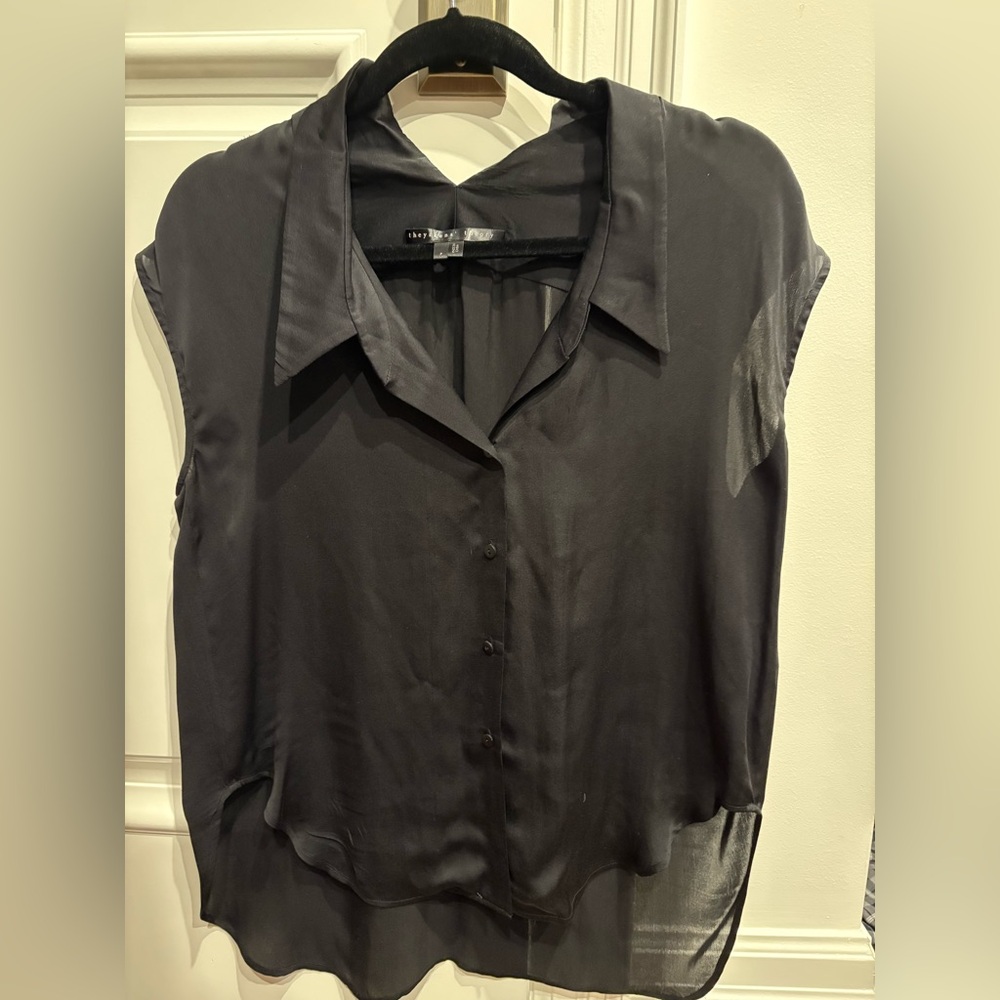 Theyskens’ theory black sleeveless silk blouse - size p